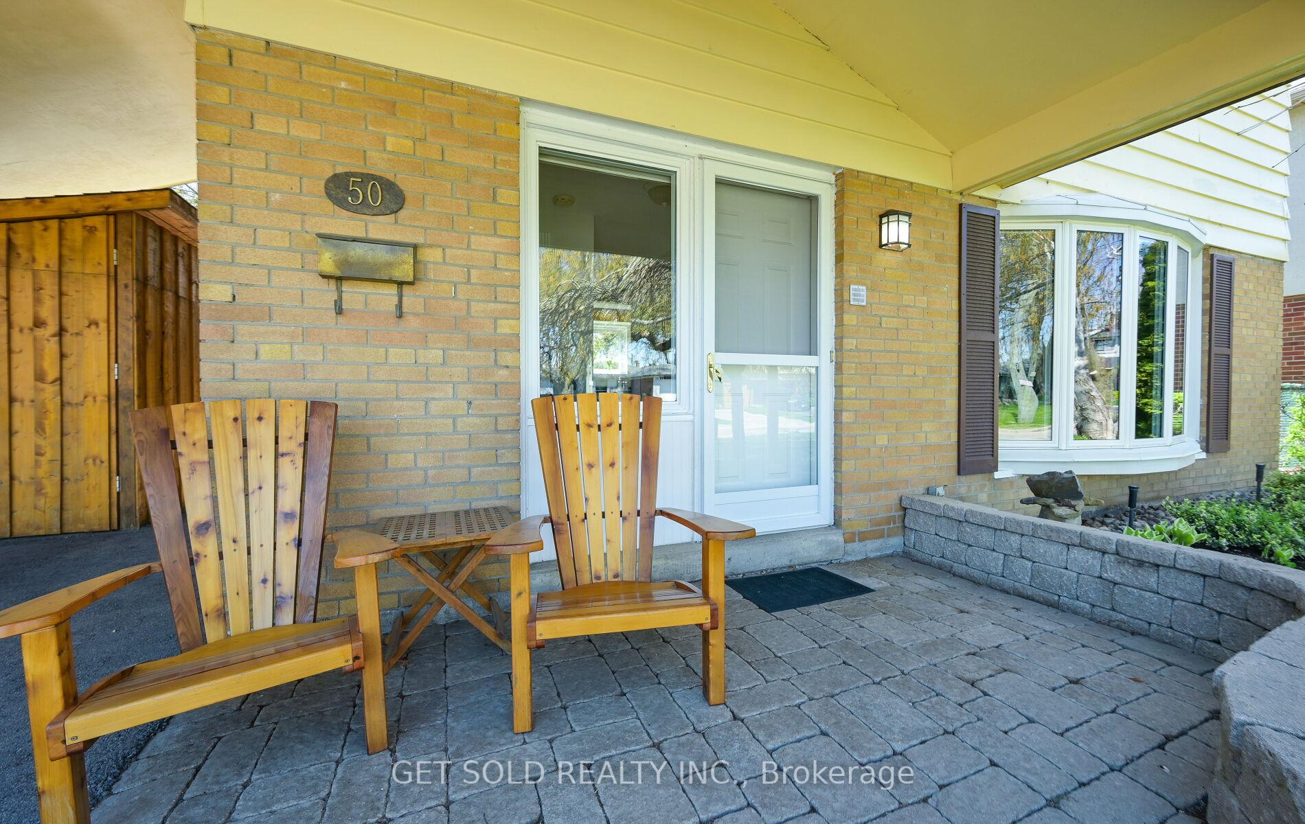 50 Ringway Crescent, Toronto, ON M9W 1X4