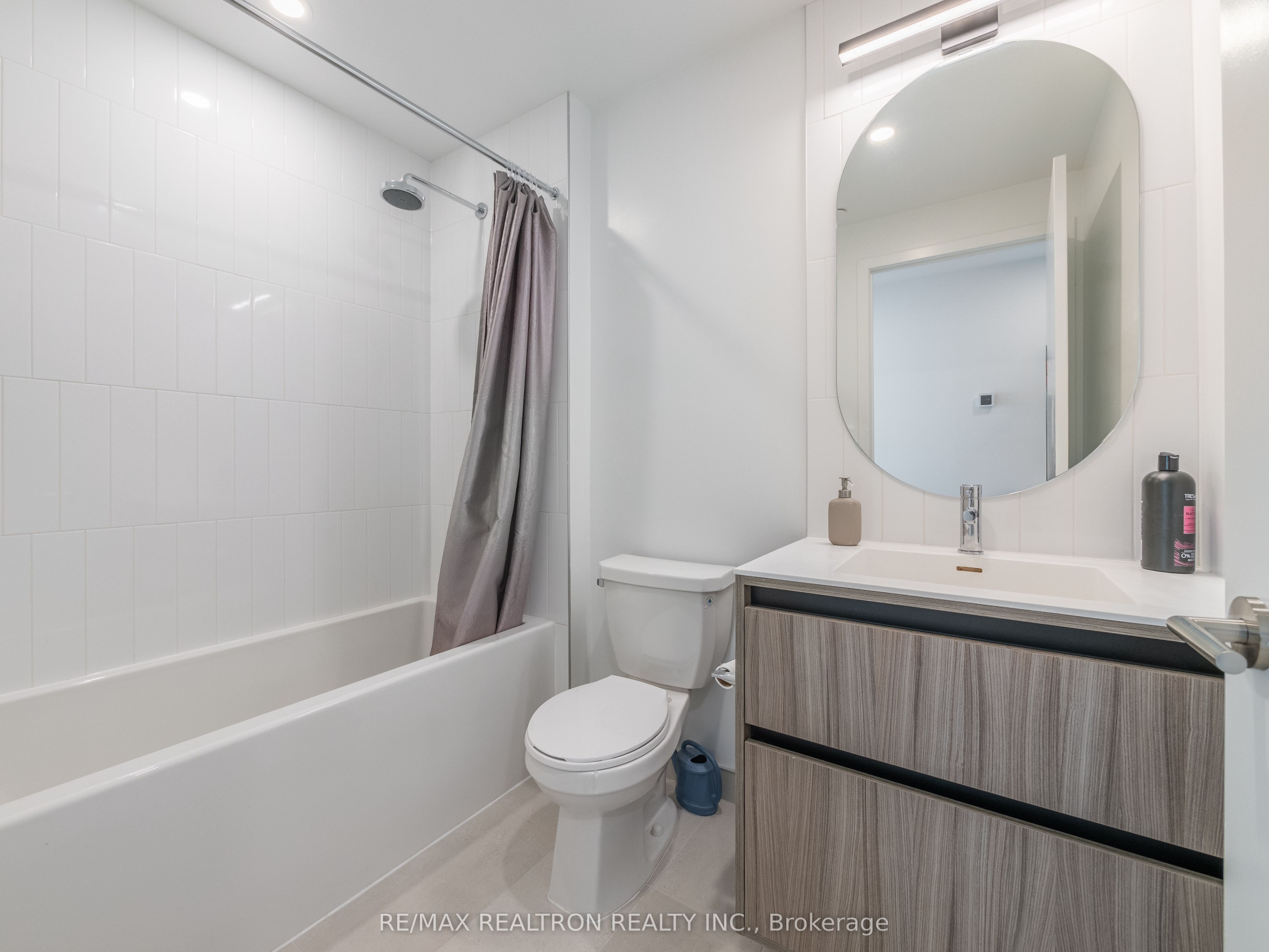 7950 Bathurst Street, #0911 Tower B