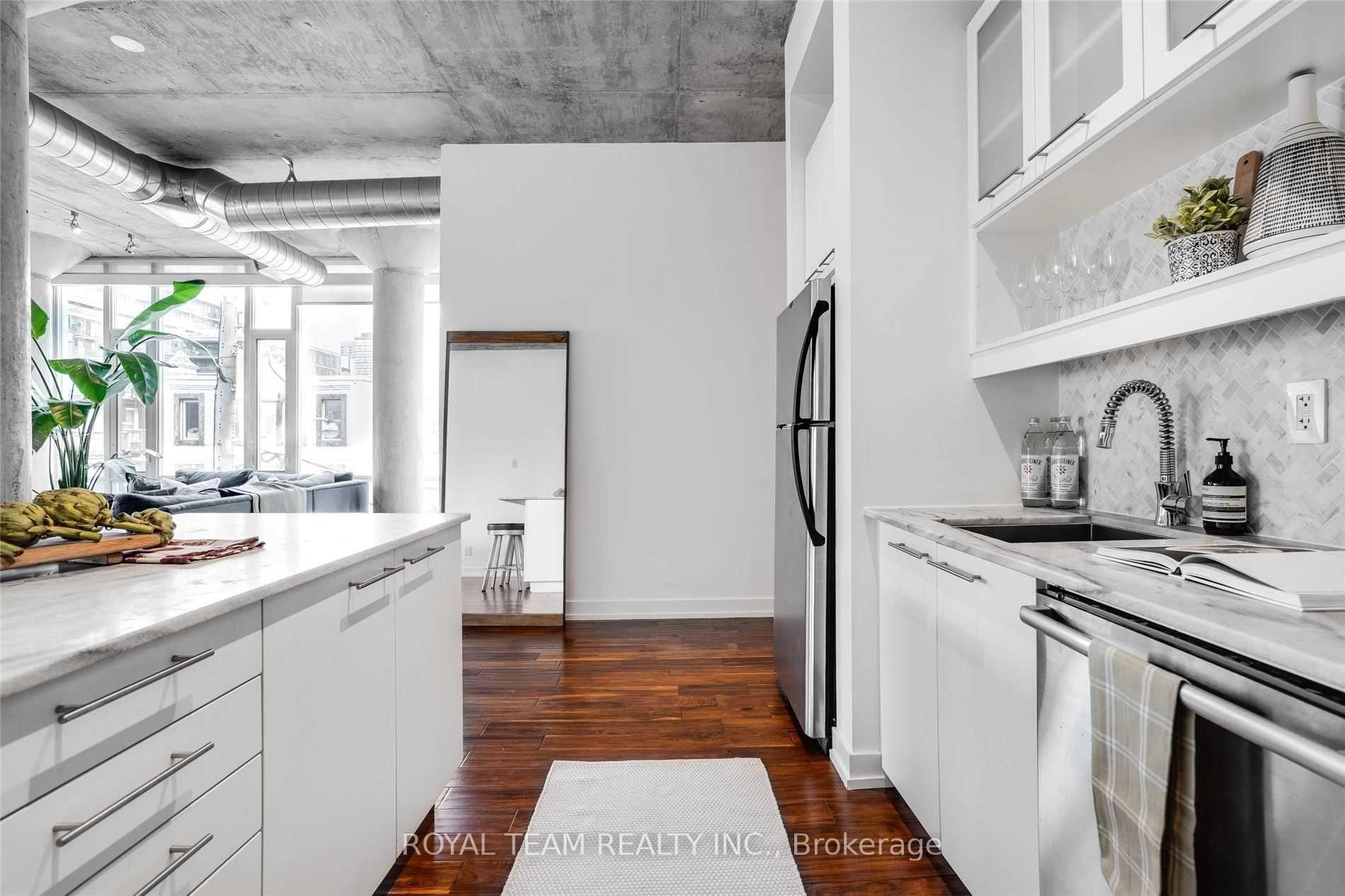 2 Bedrooms Condo at 66 Portland, Toronto For sale