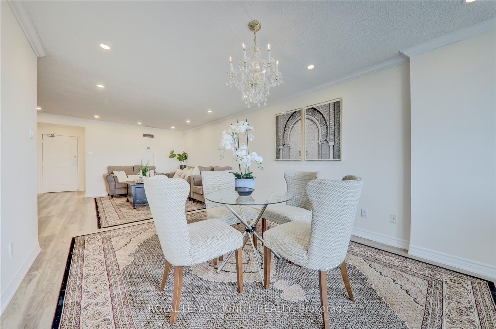 3 Bedrooms Condo at 131 Torresdale, Toronto For sale