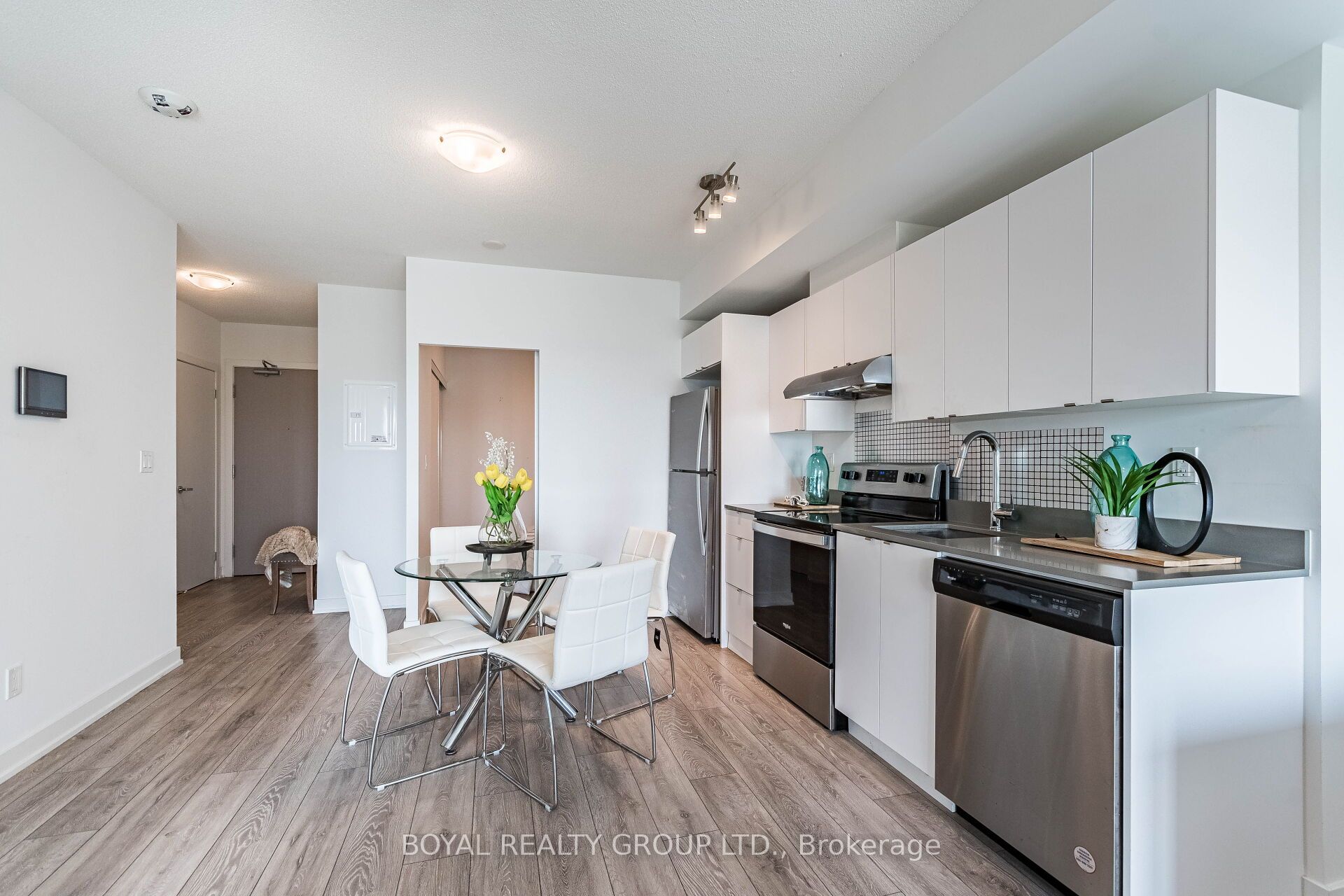 3200 Dakota Common, #B607