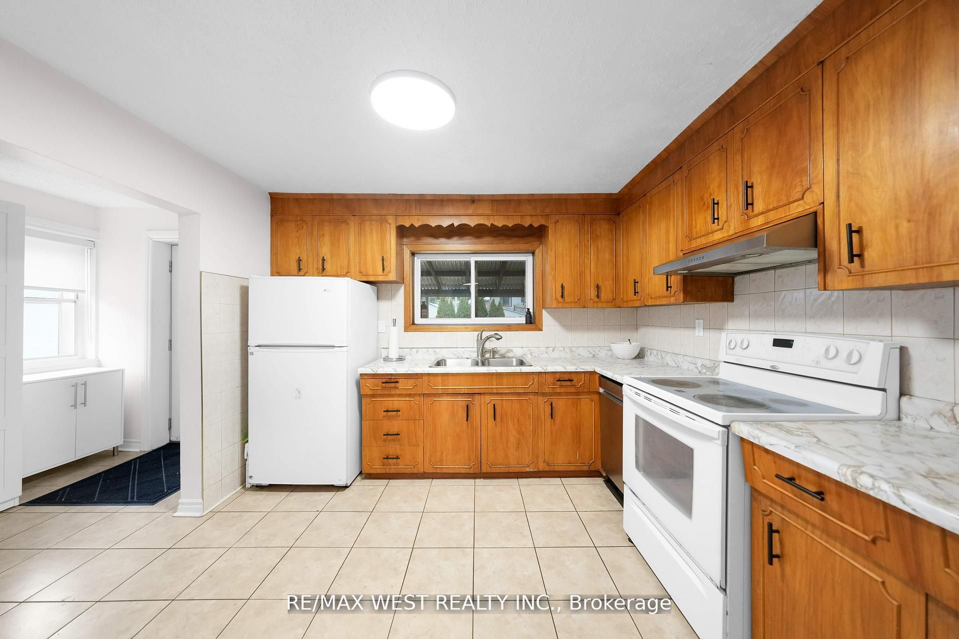 39 Frances Avenue