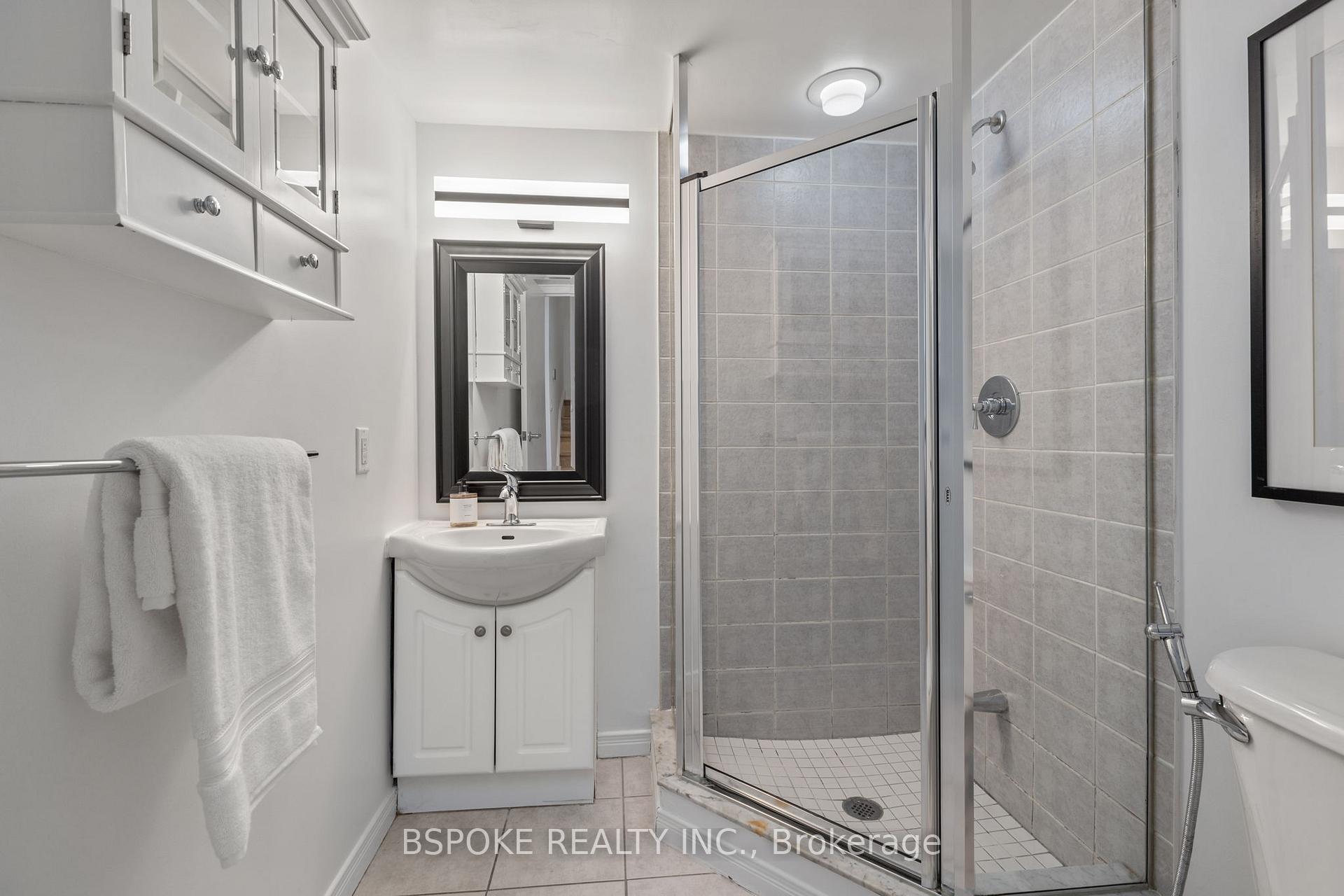2 Bedrooms Condo at 46 Western Battery, Toronto For sale