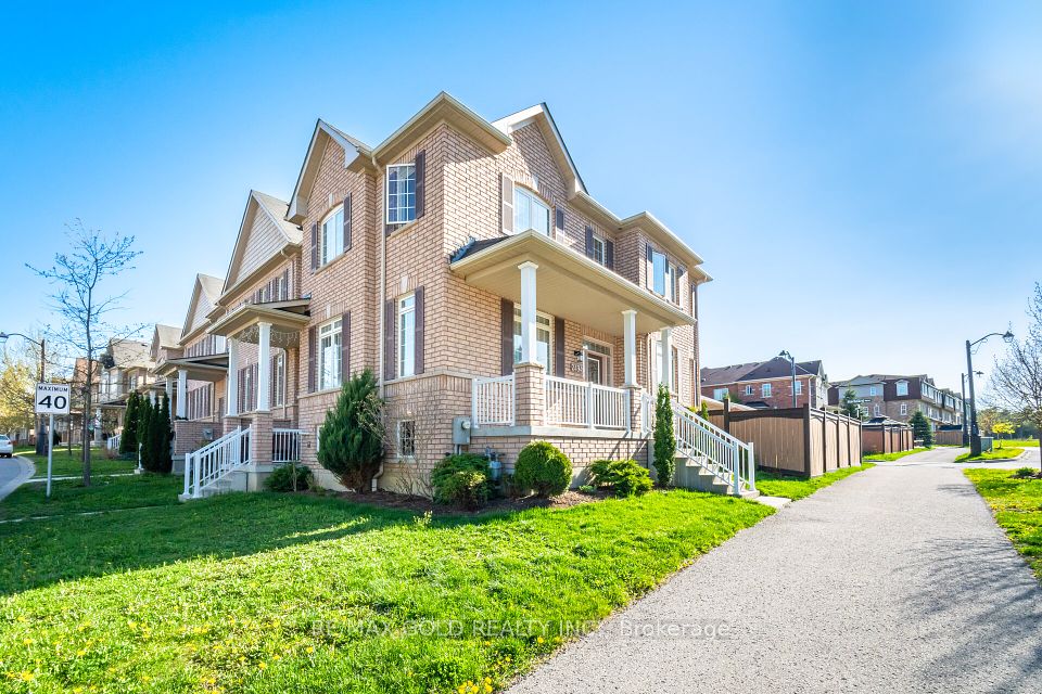 2494 Earl Grey Avenue, Pickering, ON L1X 0B9