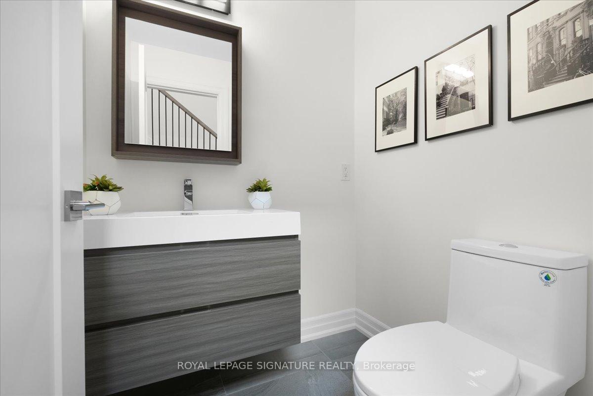 3 Bedrooms Condo at 2154 Walkers,  Burlington For sale