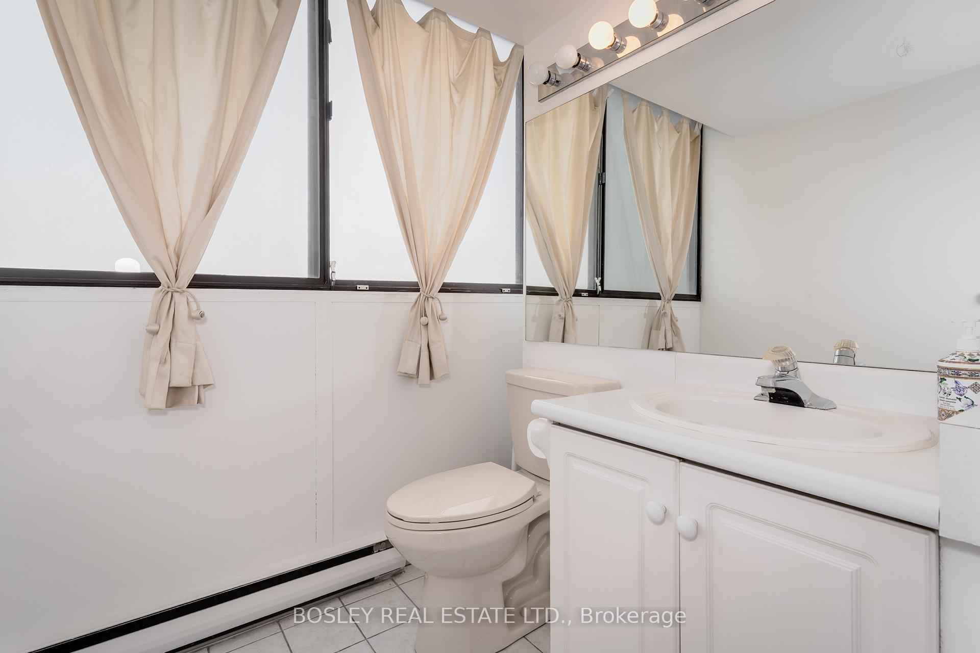 1 Bedroom Condo at 1333 Bloor, Mississauga For sale