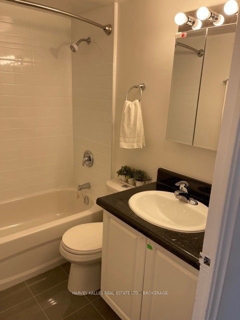133 Erskine Avenue 301
