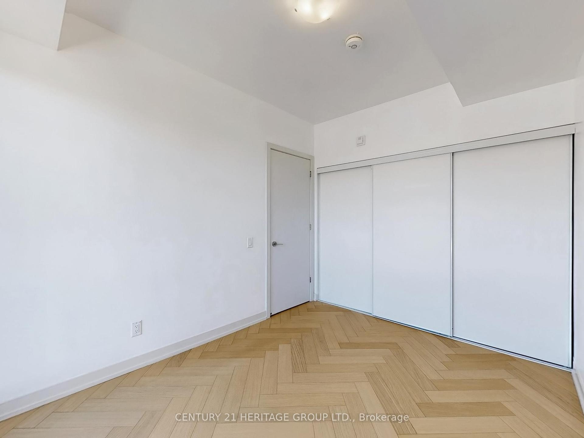 1 Bedroom Condo at 90 Glen Everest,  Toronto For sale