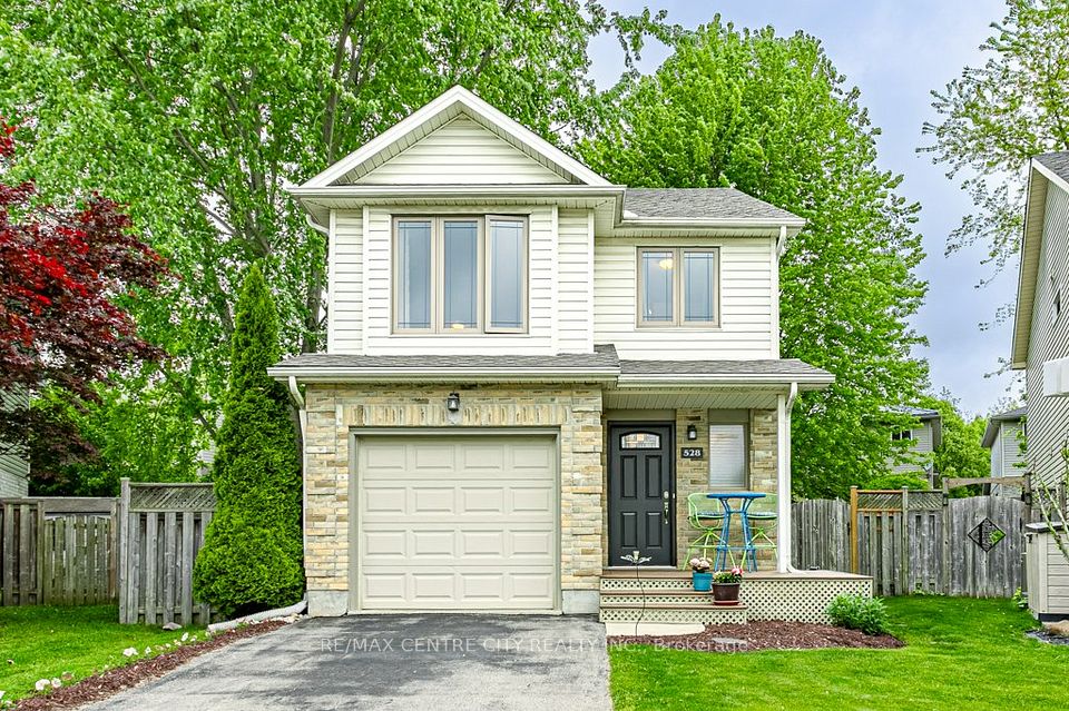 528 Sprucewood