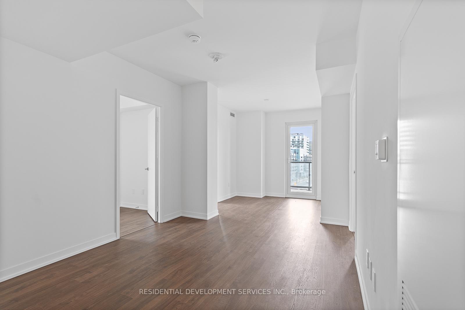 3 Bedrooms Condo at 500 Wilson,  Toronto For sale
