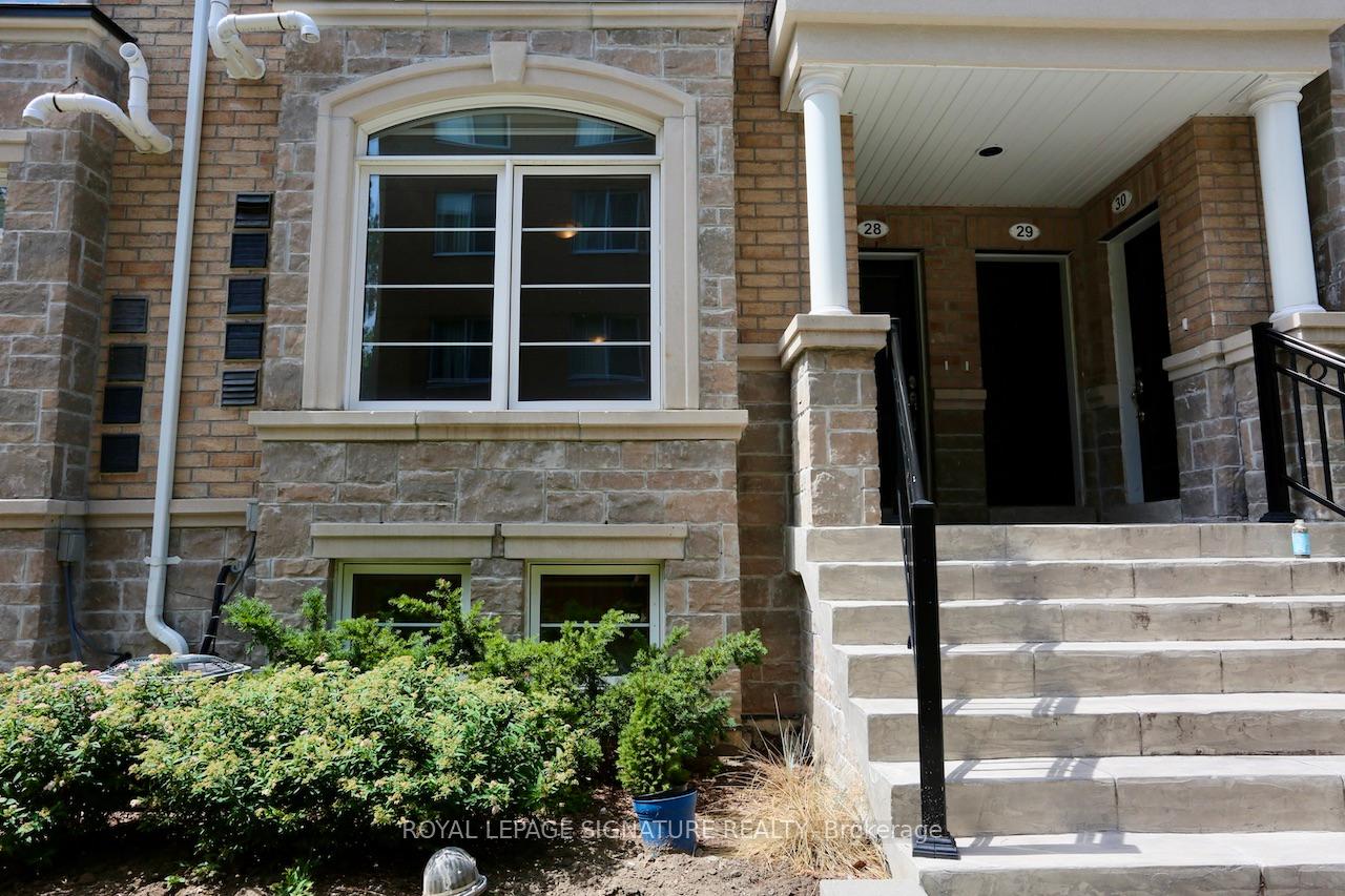 2 Bedrooms Condo at 39 Drewry, Toronto For sale