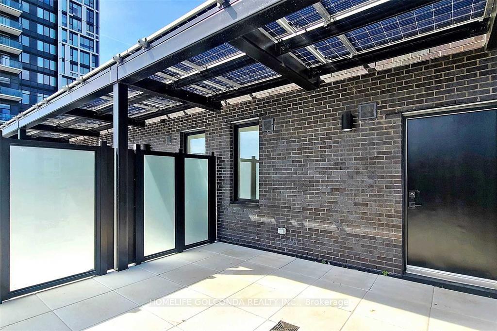 3 Bedrooms Condo at 100 River, Toronto For sale