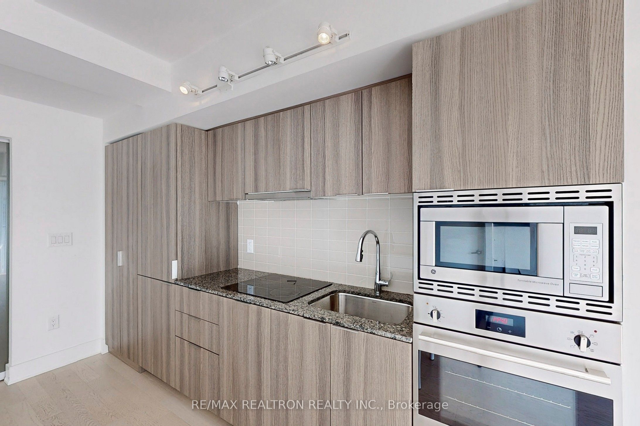 955 Bay Street, #1709