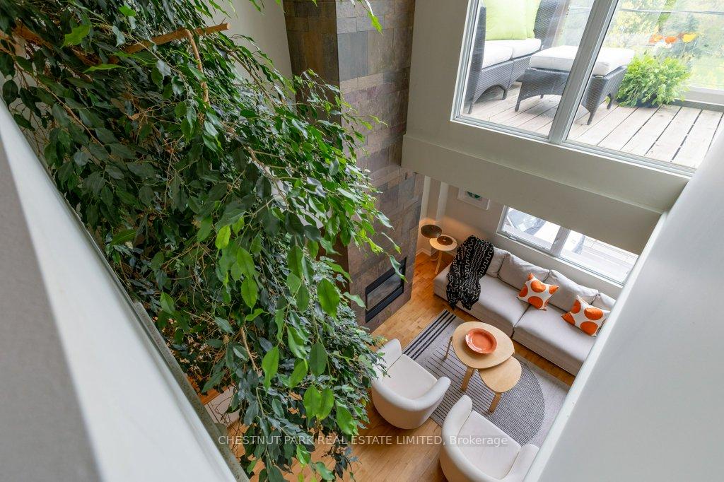2 Bedrooms Condo at 2012 Queen, Toronto For sale