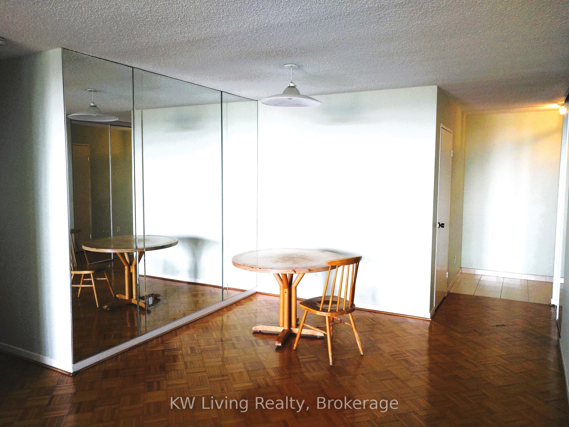3 Bedrooms Condo at 10 Tangreen, Toronto For sale