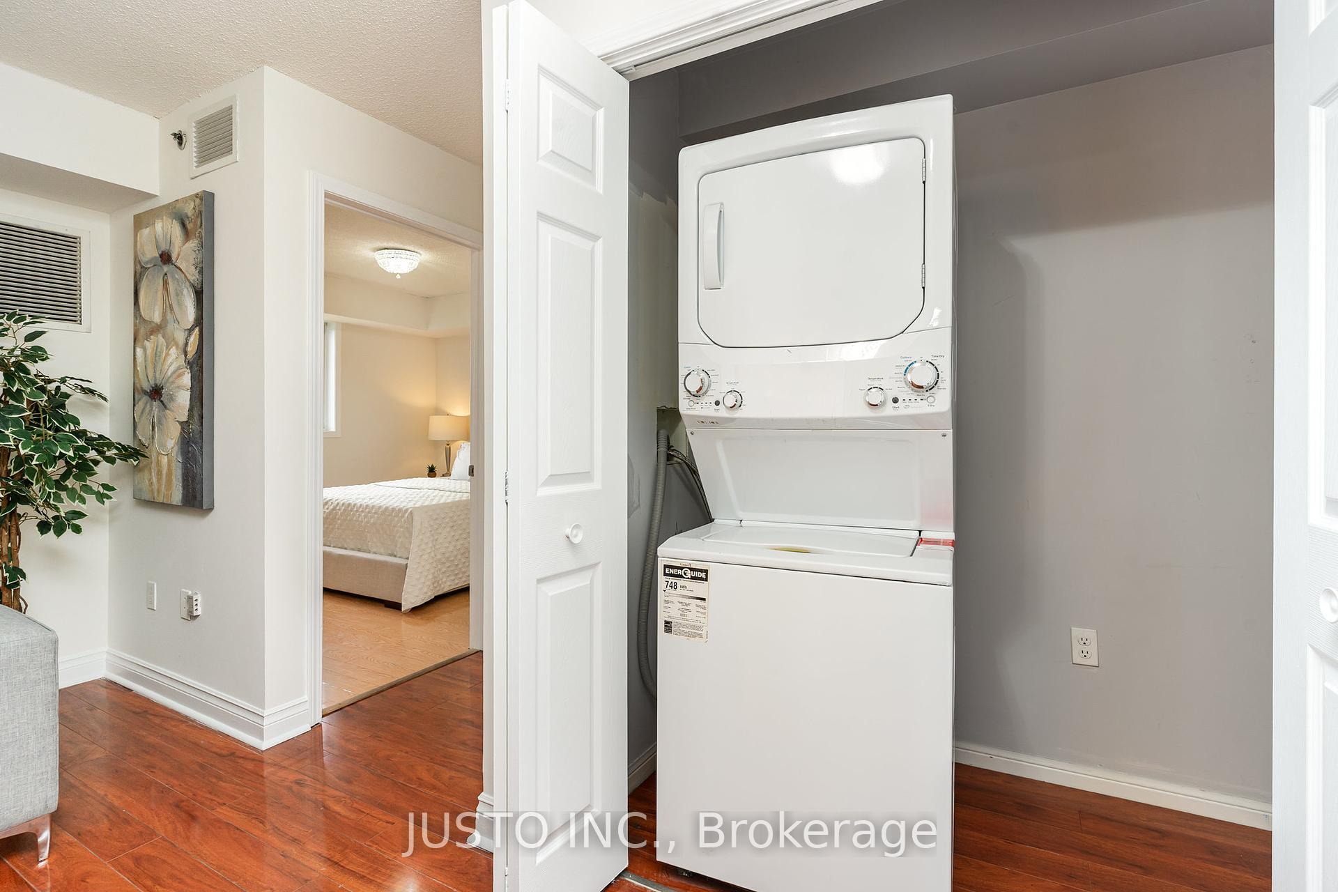 3 Bedrooms Condo at 5235 Finch,  Toronto For sale