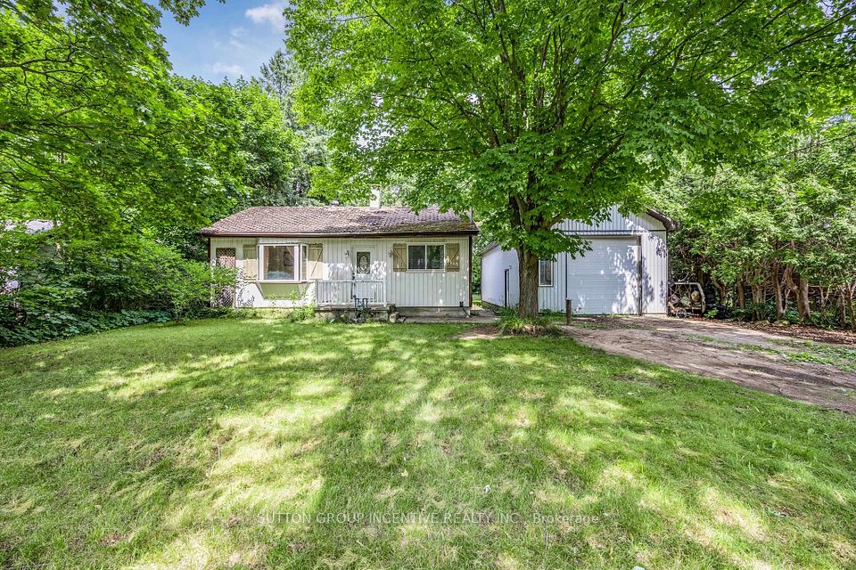 1213 Bayfield
