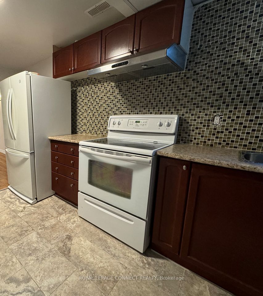 533 Gardenview Square, Pickering, ON L1V 4R7