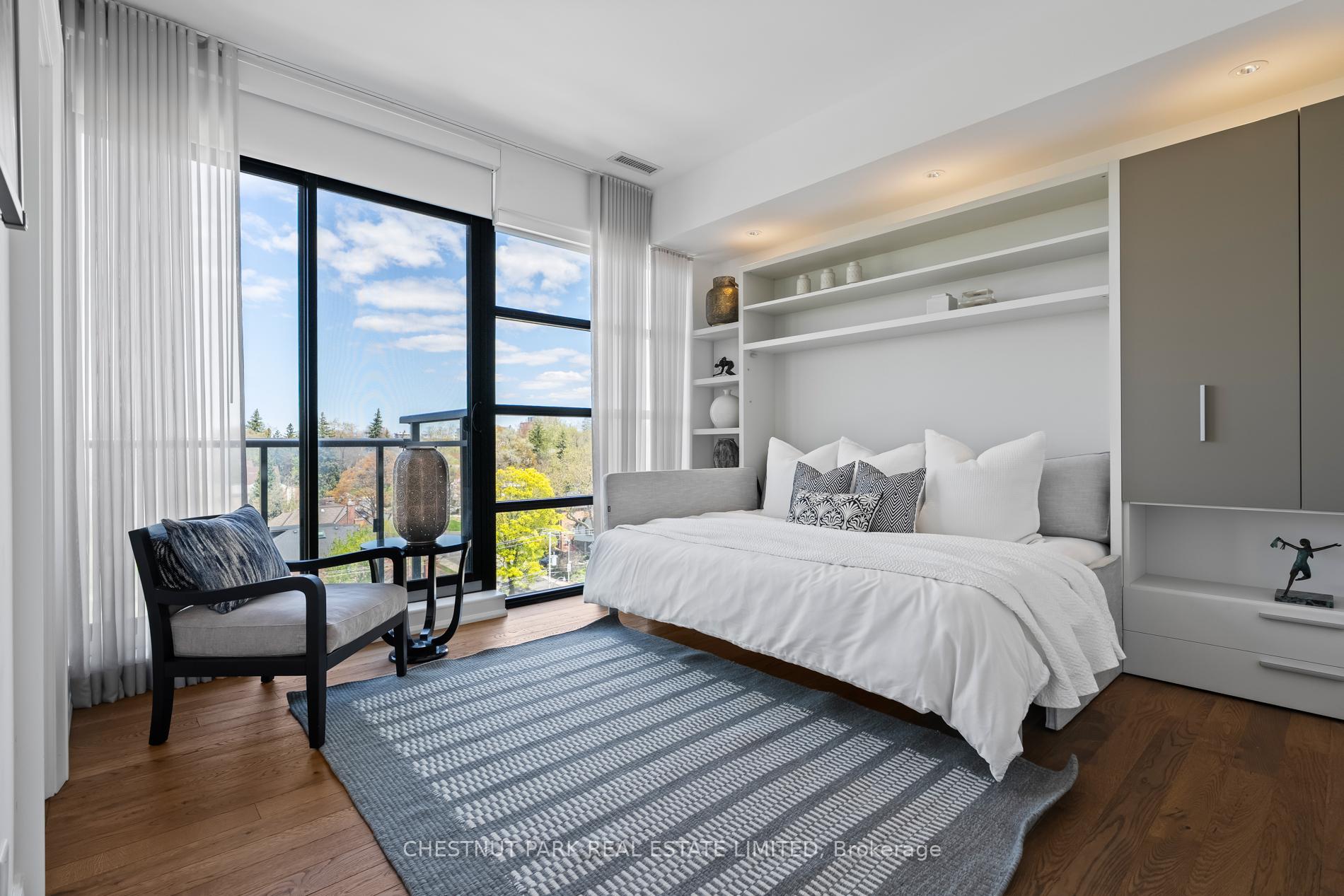 3 Bedrooms Condo at 170 Chiltern Hill, Toronto For sale