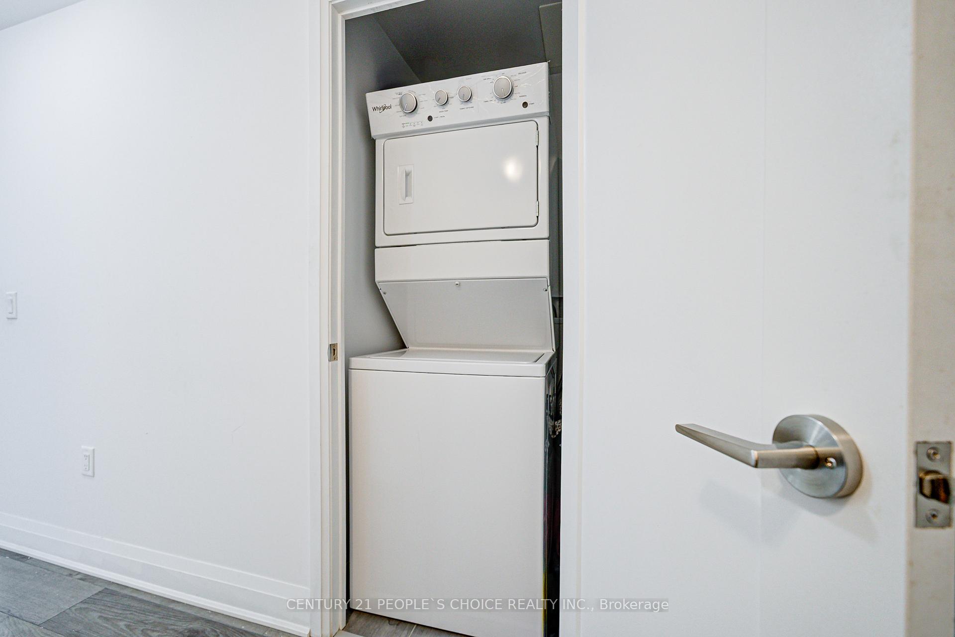 2 Bedrooms Condo at 3220 Sheppard, Toronto For sale