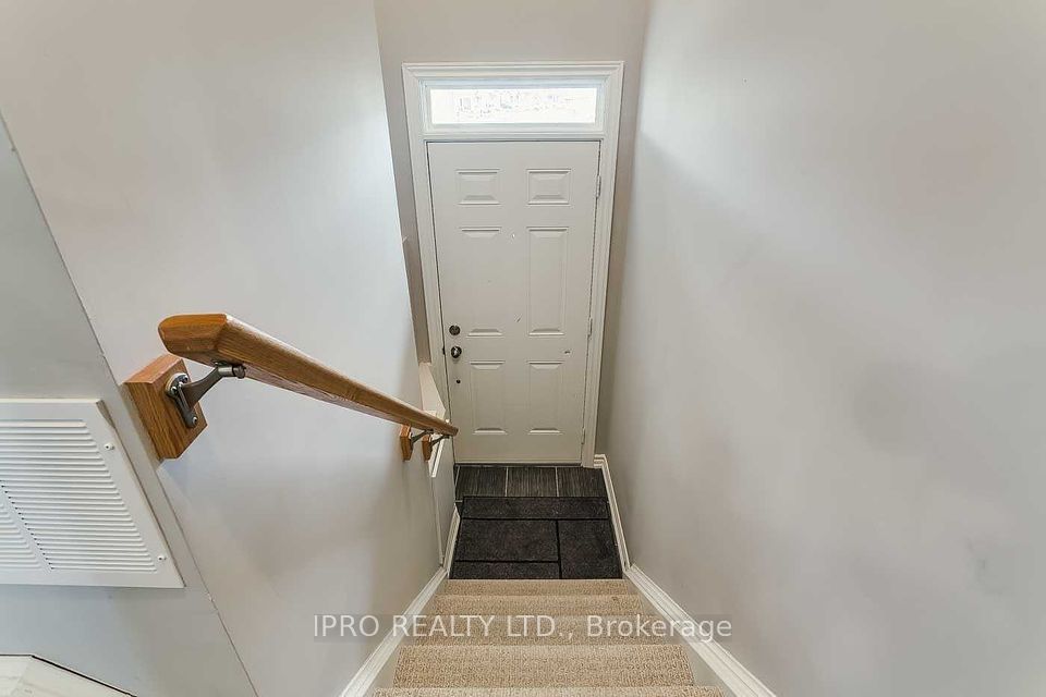 #121 - 1380 Costigan Road, Milton, ON L9T 8L2