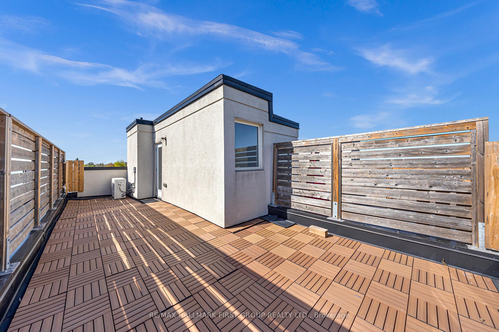 3 Bedrooms Condo at 1361 Neilson, Toronto For sale