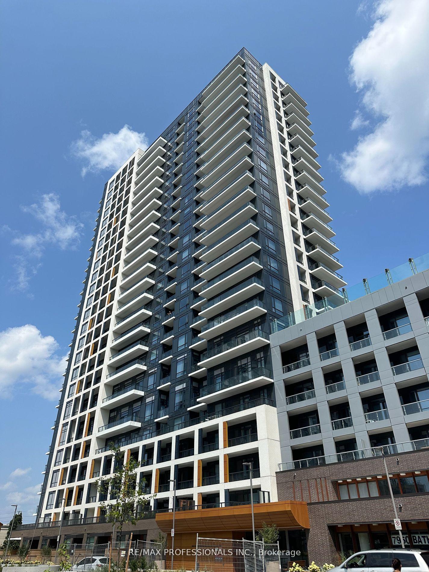 2 Bedrooms Condo at 7950 Bathurst, Vaughan For sale