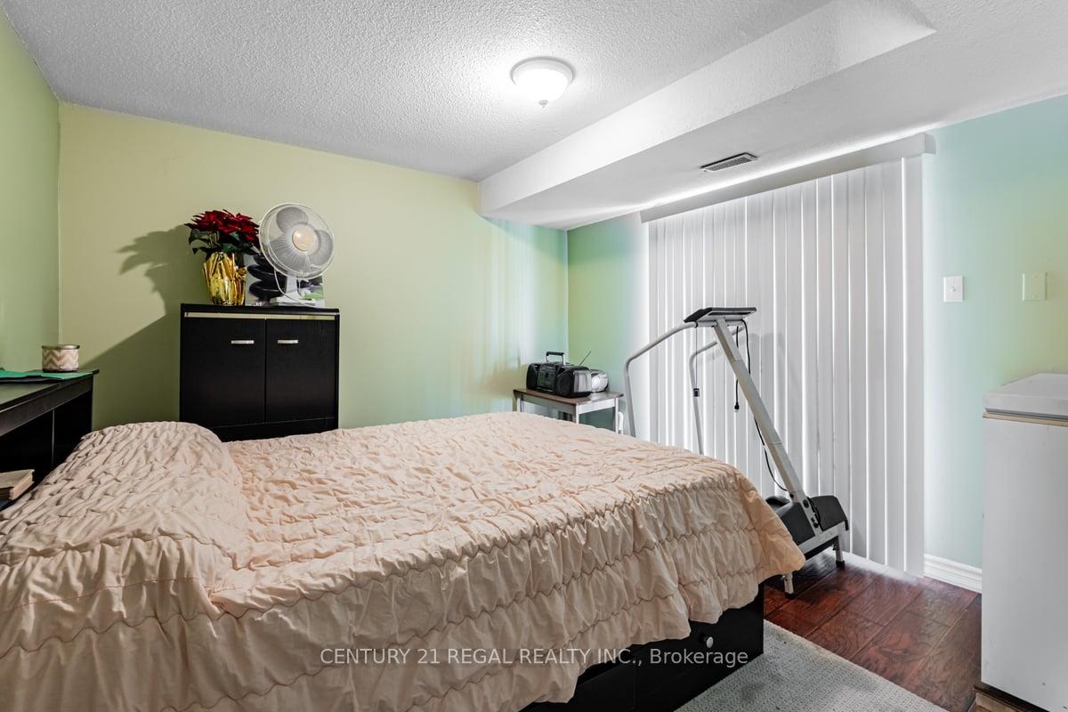 3 Bedrooms Condo at 2359 Birchmount, Toronto For sale