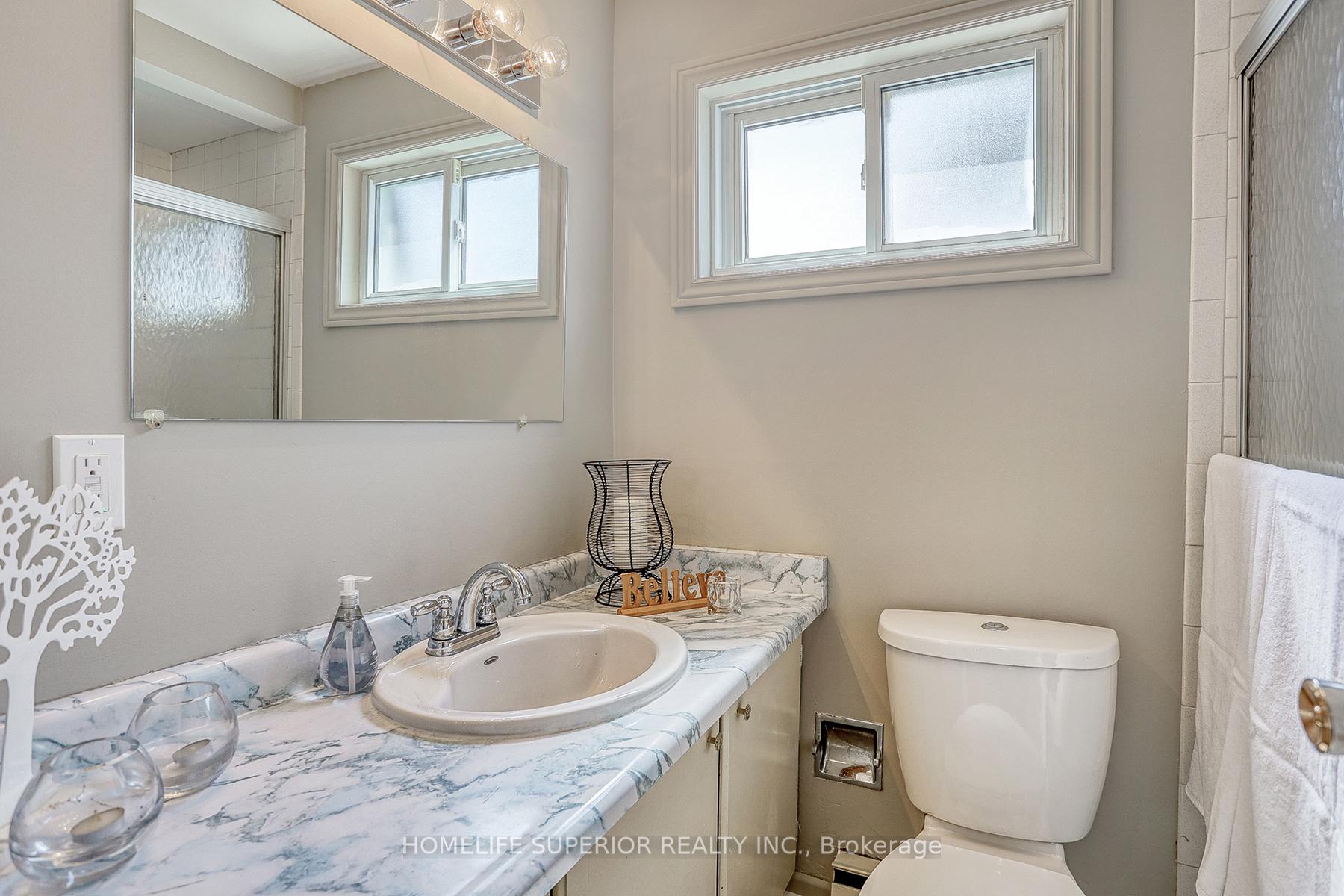 3 Bedrooms Condo at 121 Centennial, Toronto For sale