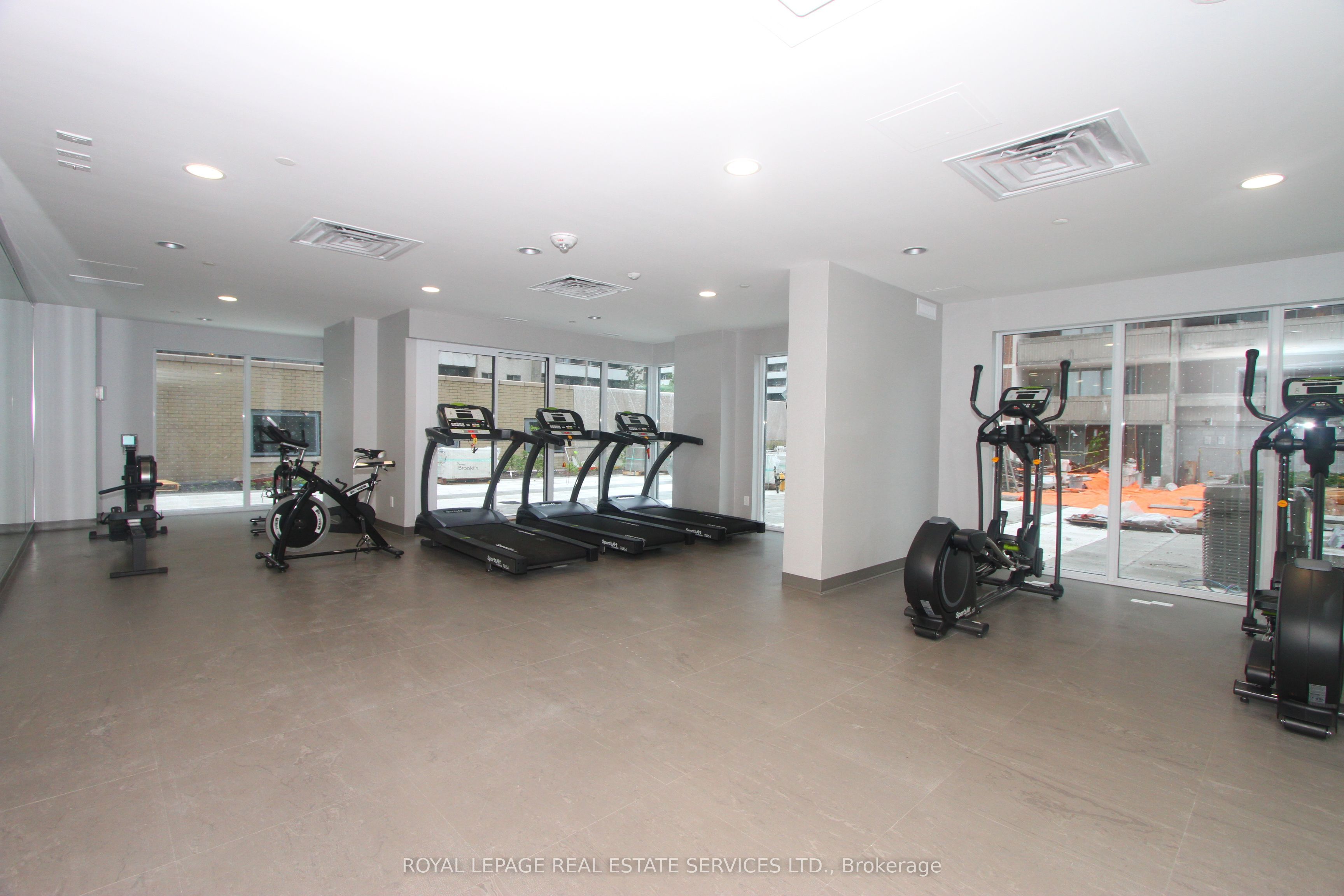 561 Sherbourne Street, #1709