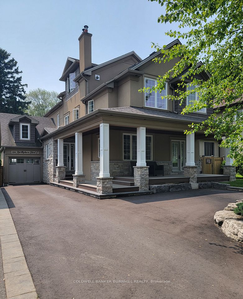 1016 North Shore
