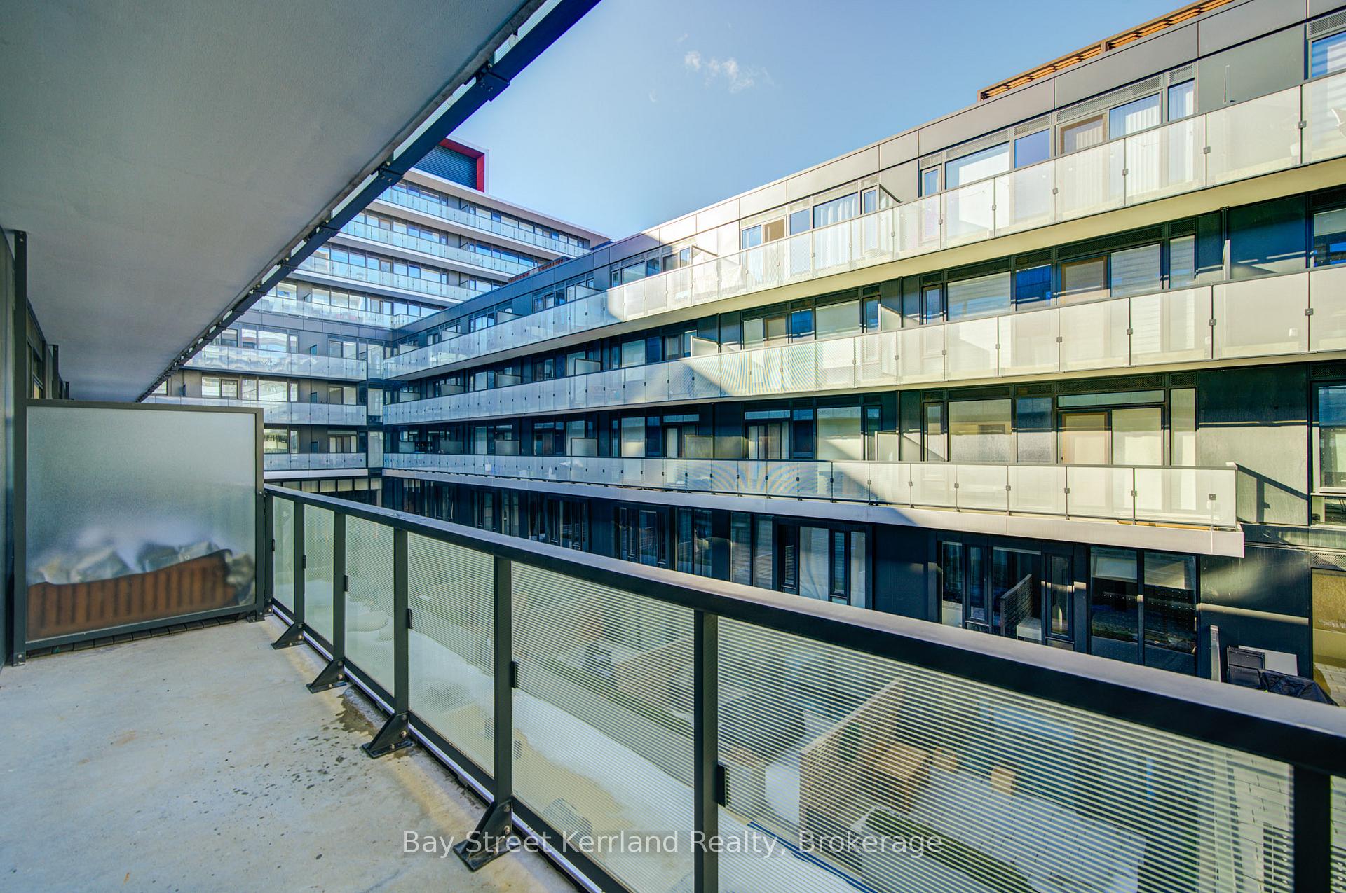 2 Bedrooms Condo at 35 Rolling Mills,  Toronto For sale