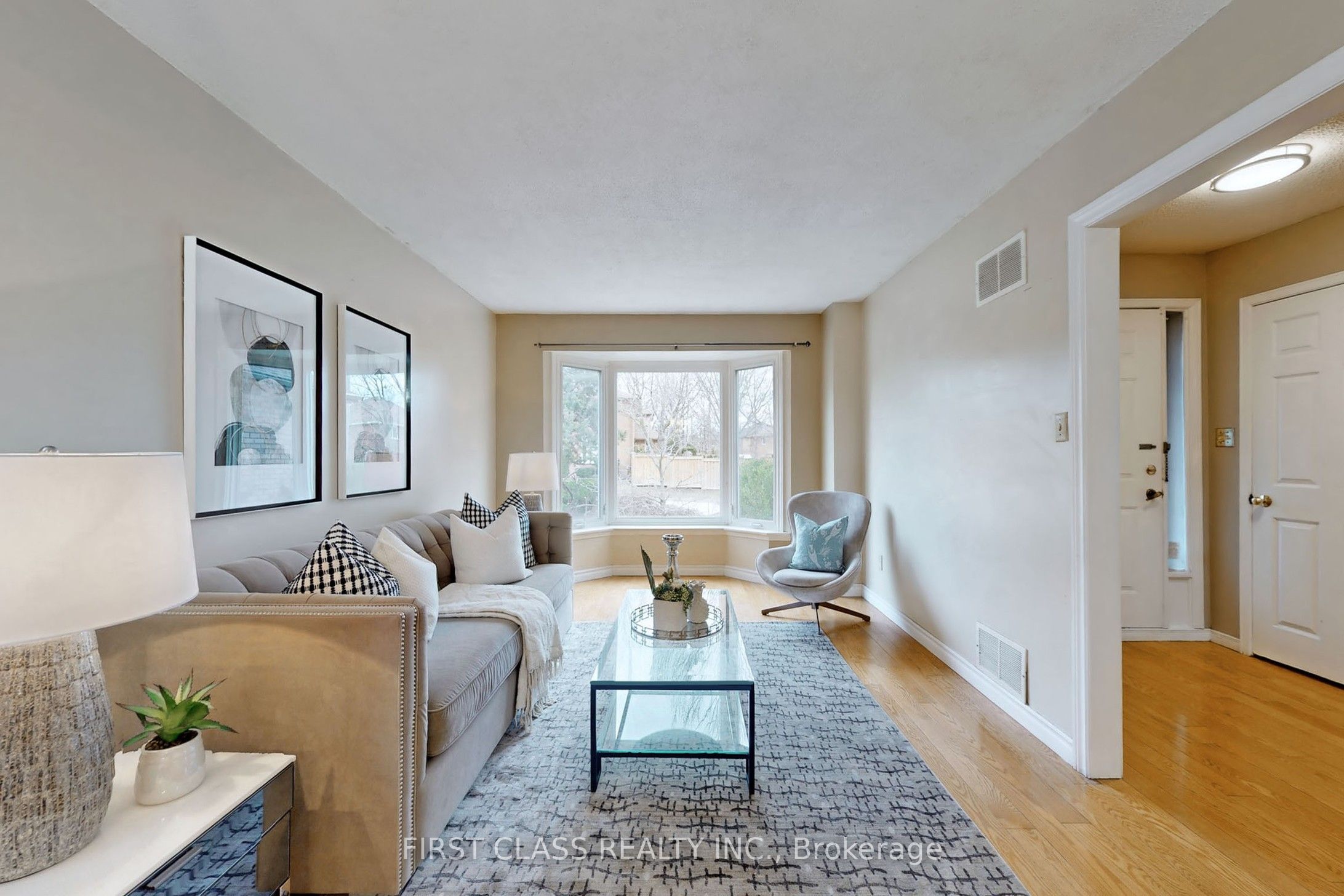 1257 Ironwood Court, Mississauga, ON L5C 3R9