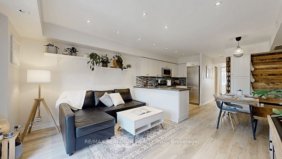 12 Sudbury