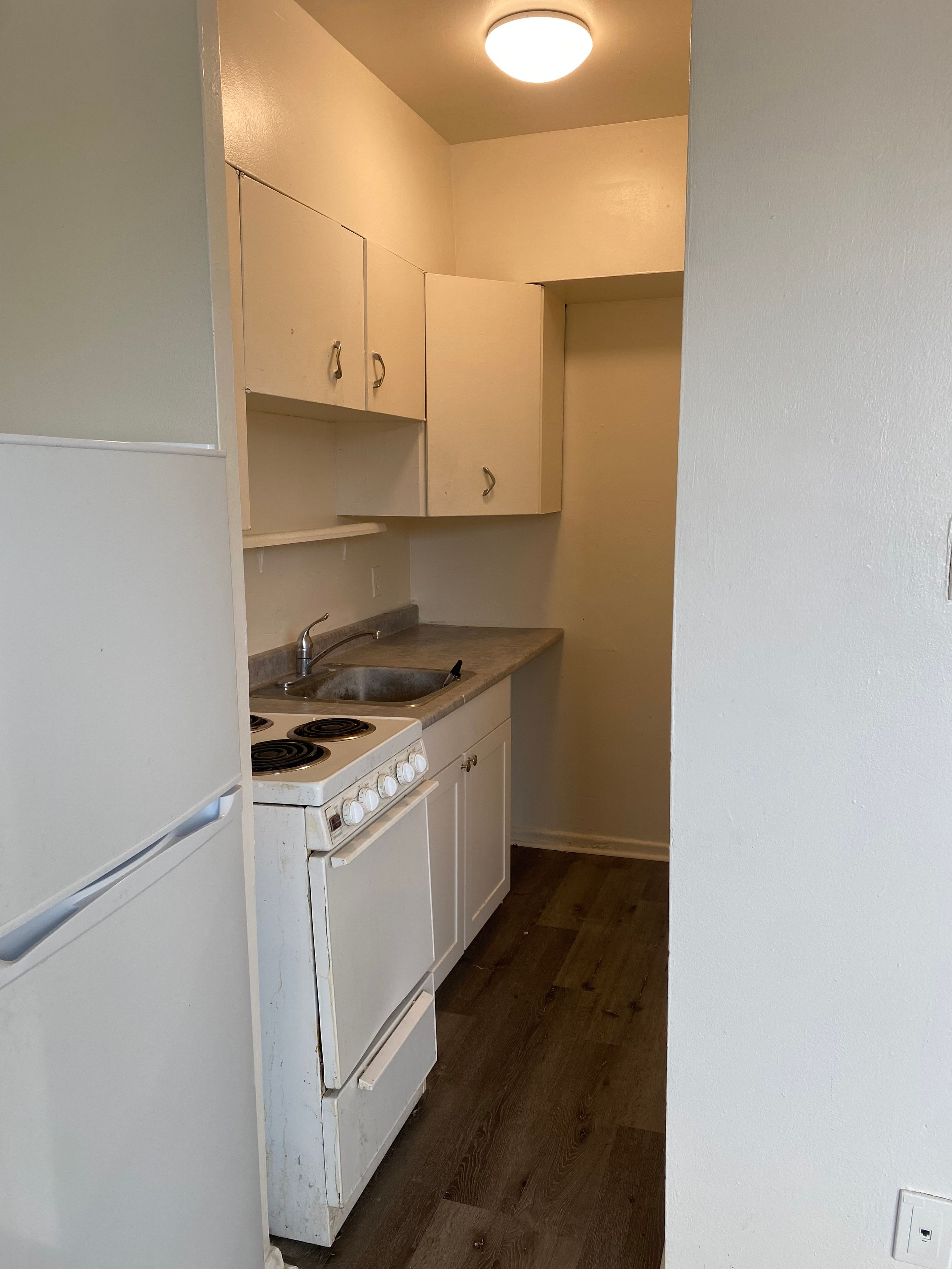1582 Bathurst Street 307