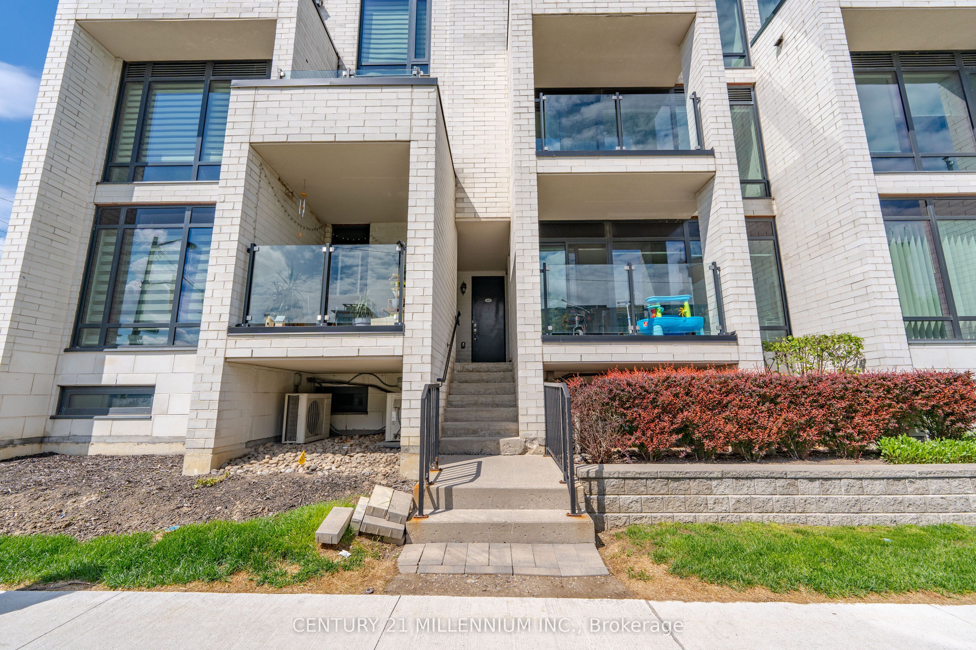 130 Widdicombe Hill Boulevard, #414