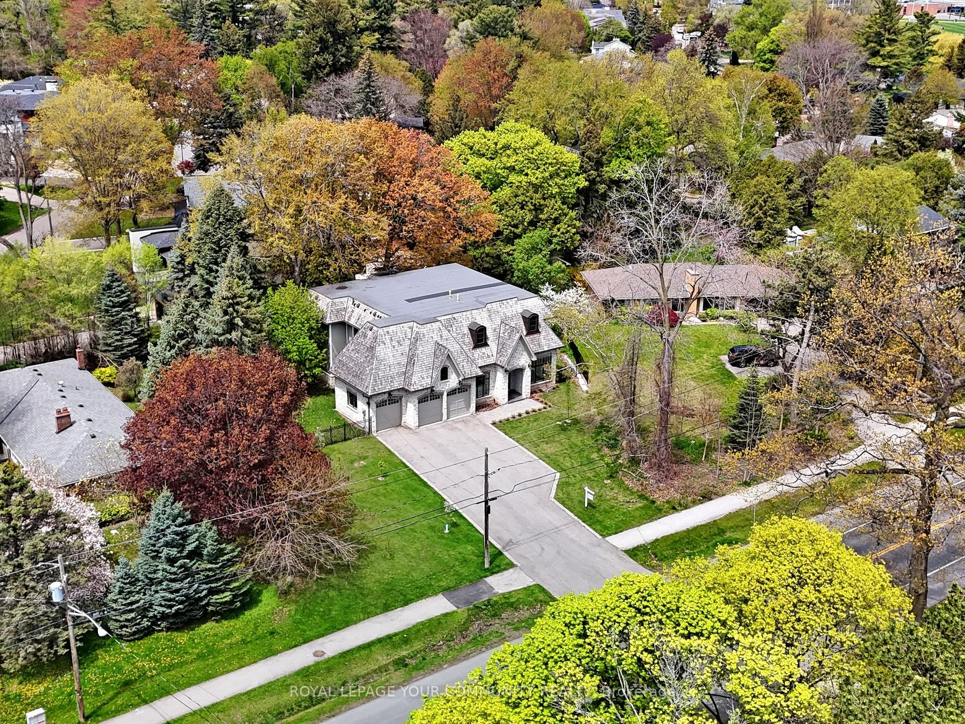 1257 Lakeshore Road W