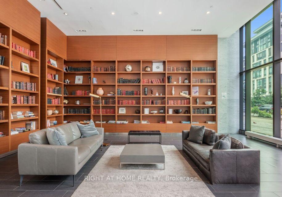 1 Bedroom Condo at 170 Fort York, Toronto For sale
