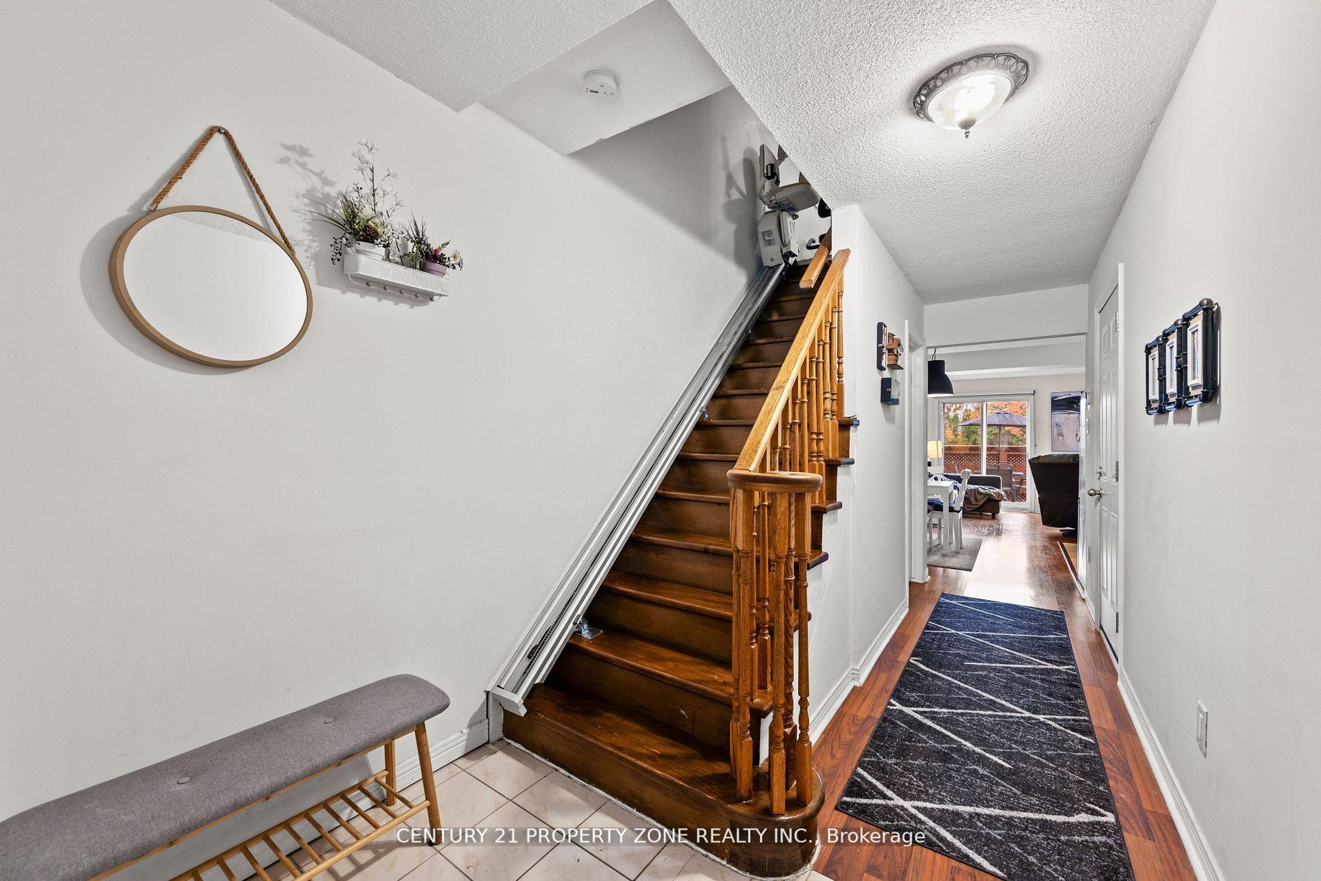 4 Bedrooms Condo at 280 Limeridge, Hamilton For sale