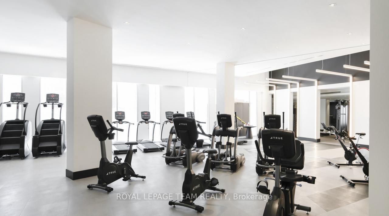 1 Bedroom Condo at 2916 Highway 7,  Vaughan For sale