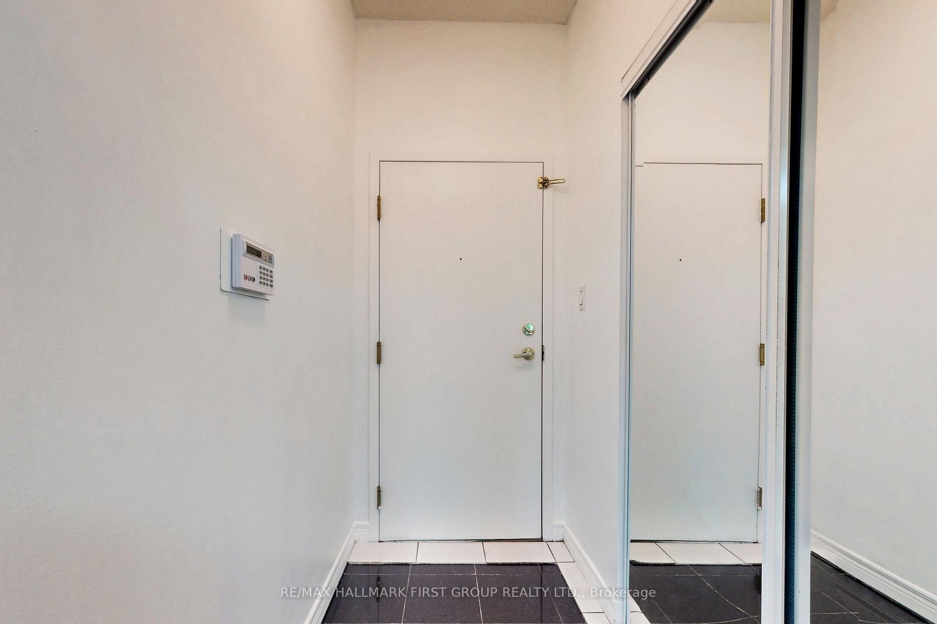 2 Bedrooms Condo at 88 Corporate, Toronto For sale