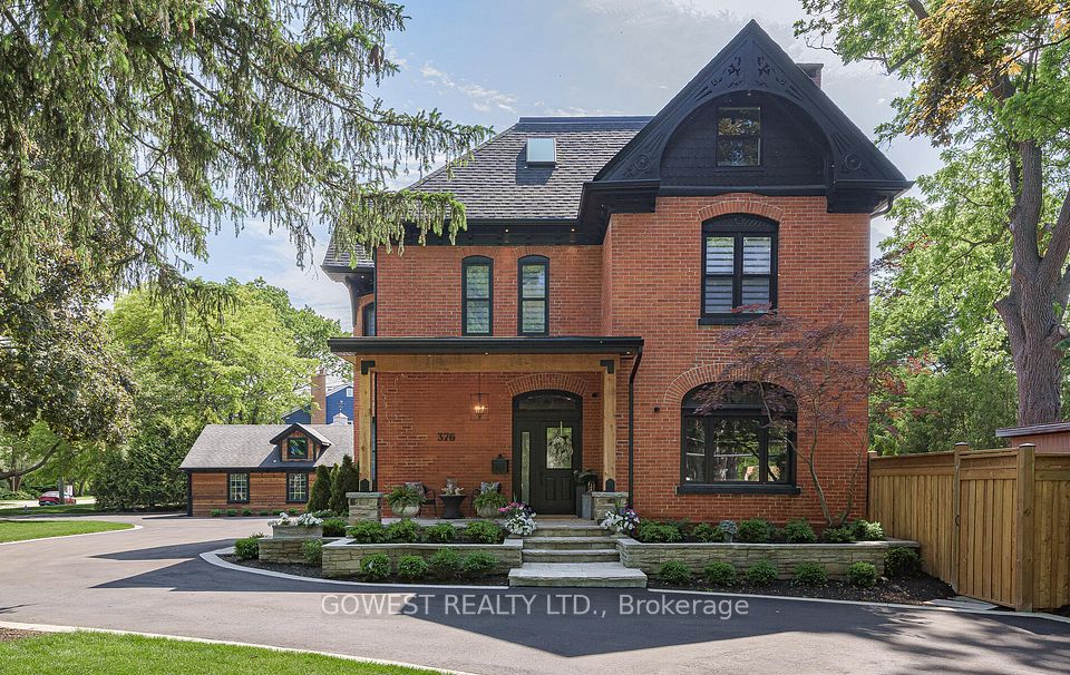 376 Chartwell