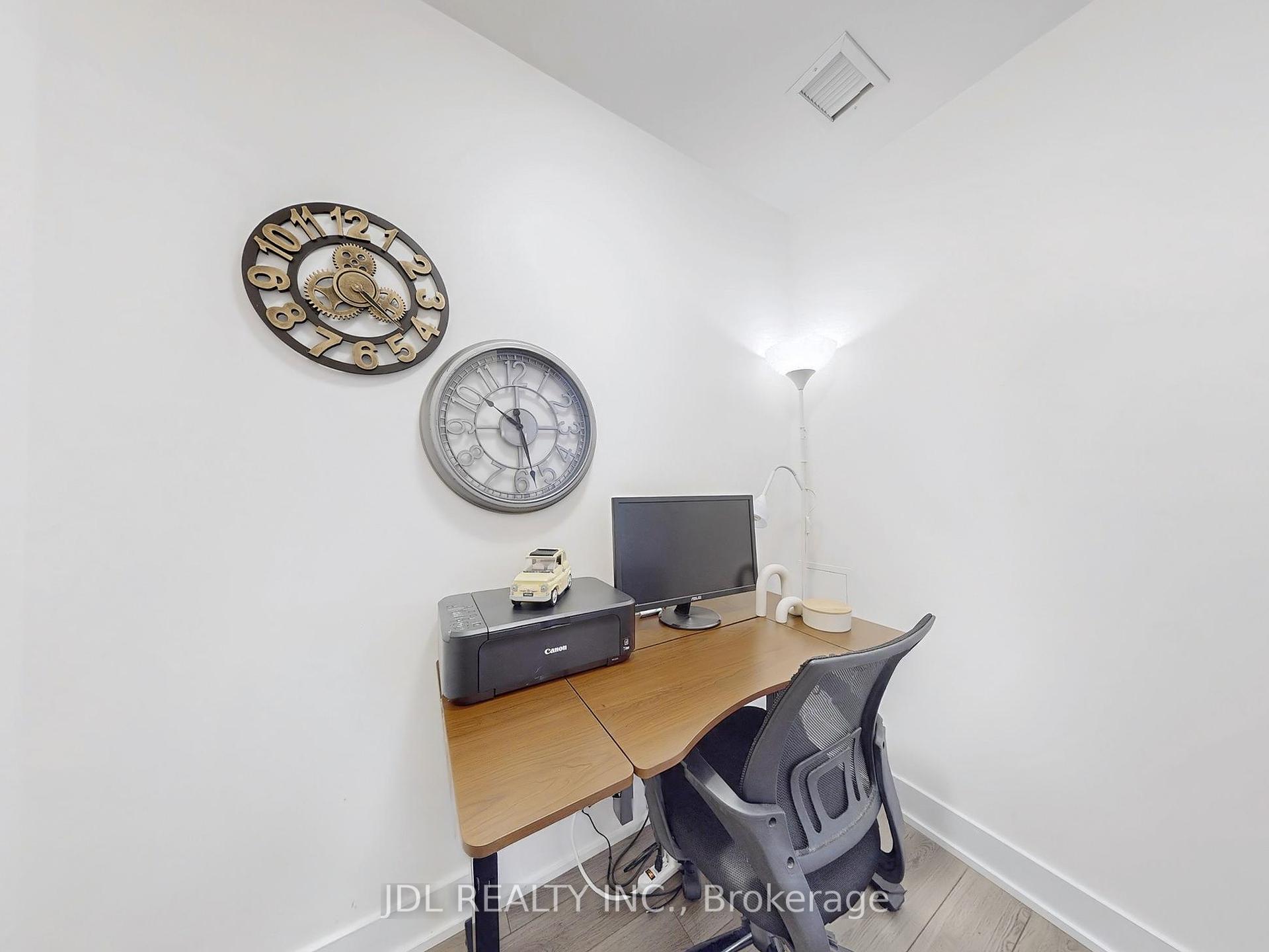 2 Bedrooms Condo at 318 Richmond, Toronto For sale