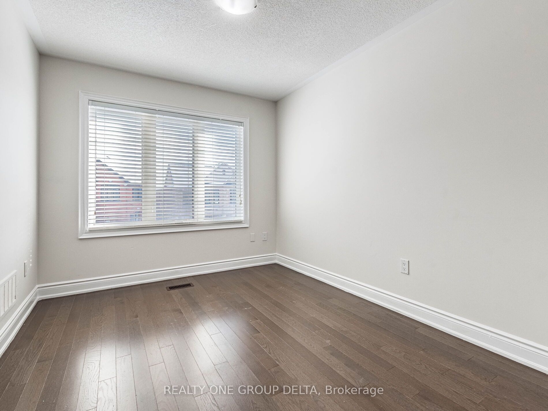 6 Quinton Ridge, #.