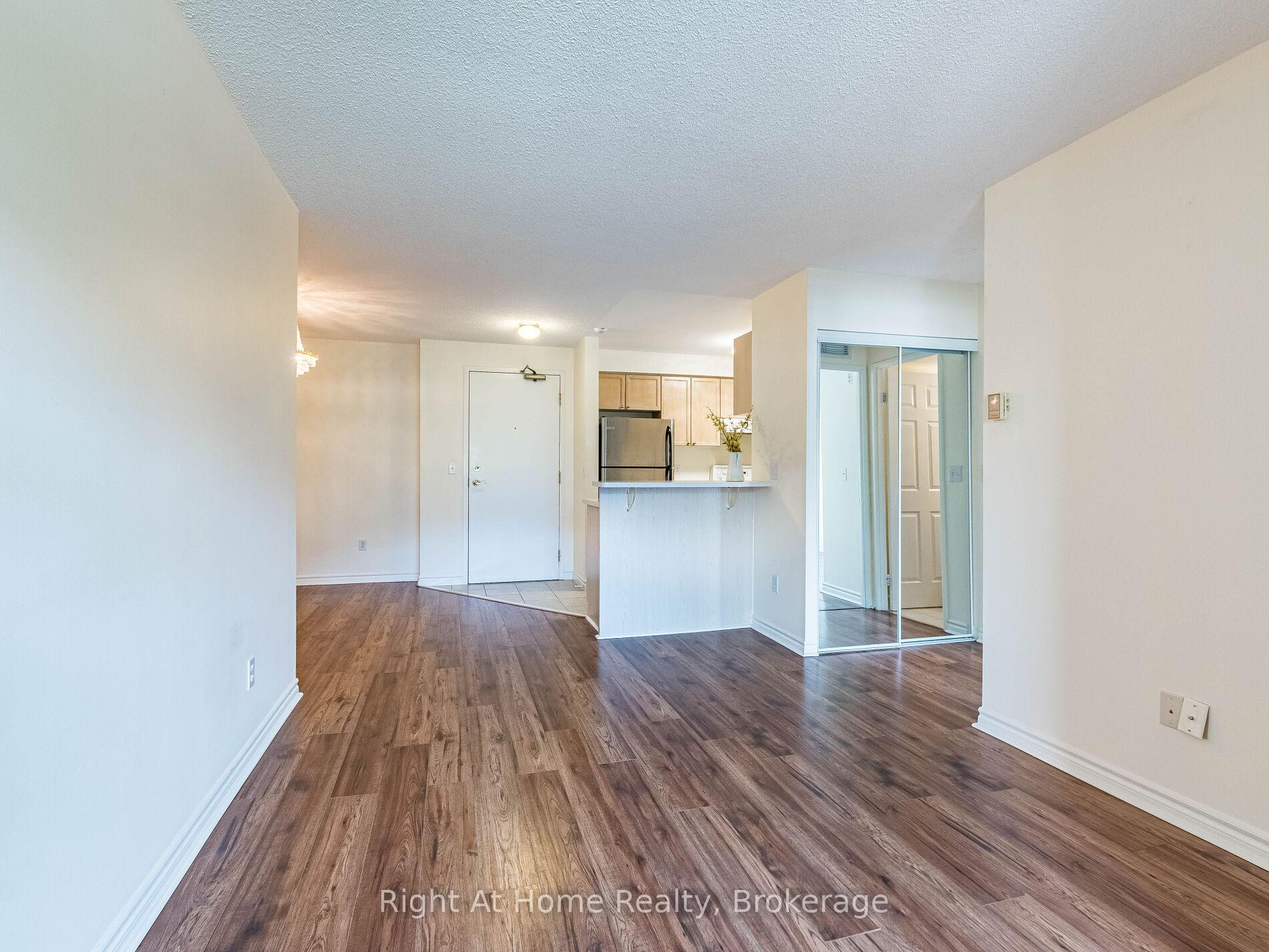 1 Bedroom Condo at 2300 Parkhaven, Oakville For sale