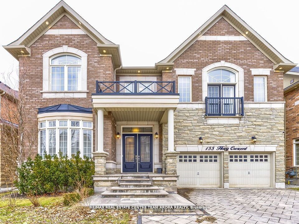 155 Hoey Crescent, Oakville, ON L6M 0X1