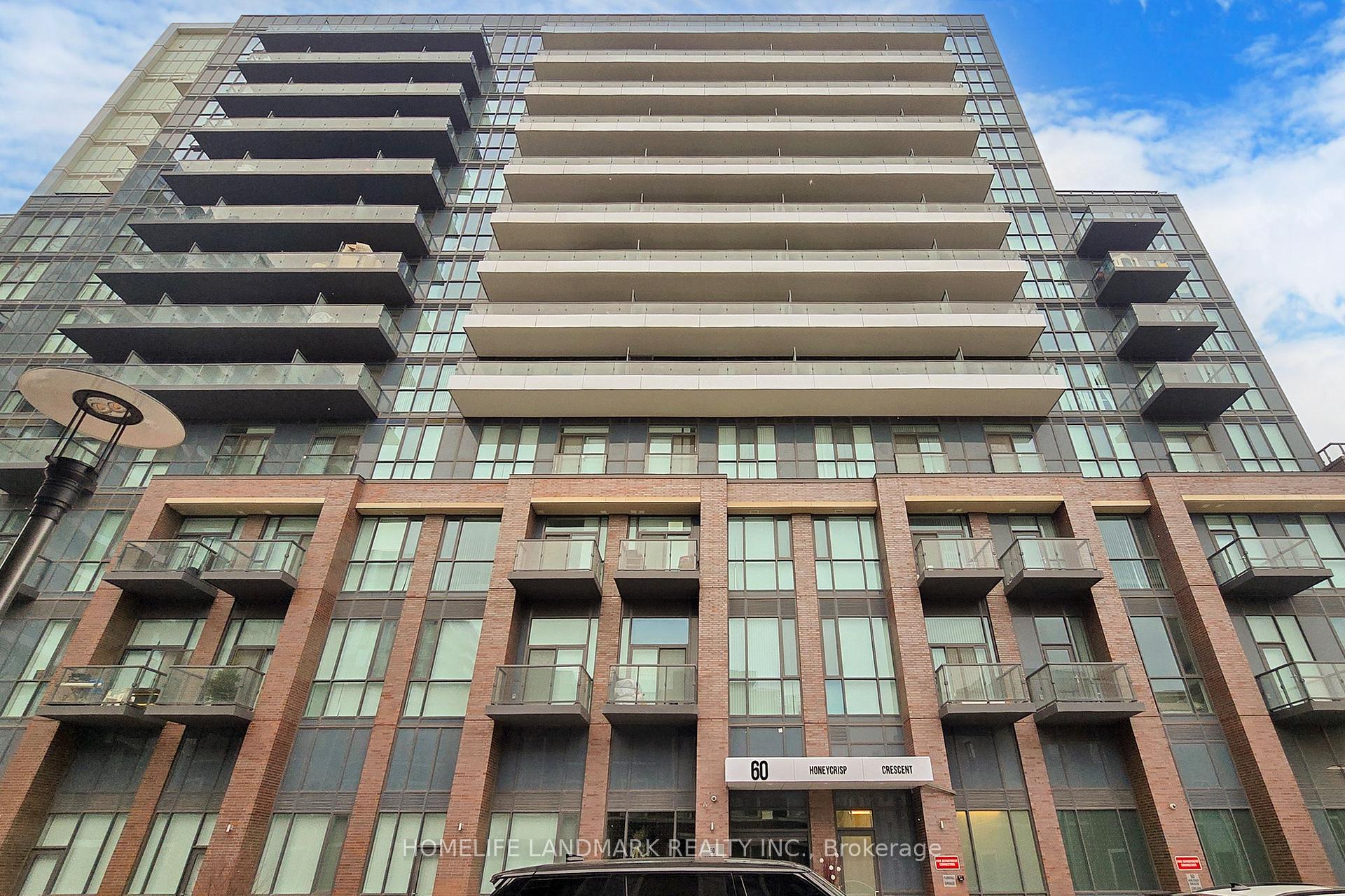 2 Bedrooms Condo at 60 Honeycrisp, Vaughan For sale
