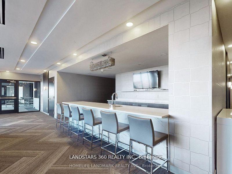 2 Bedrooms Condo at 49 East Liberty, Toronto For sale