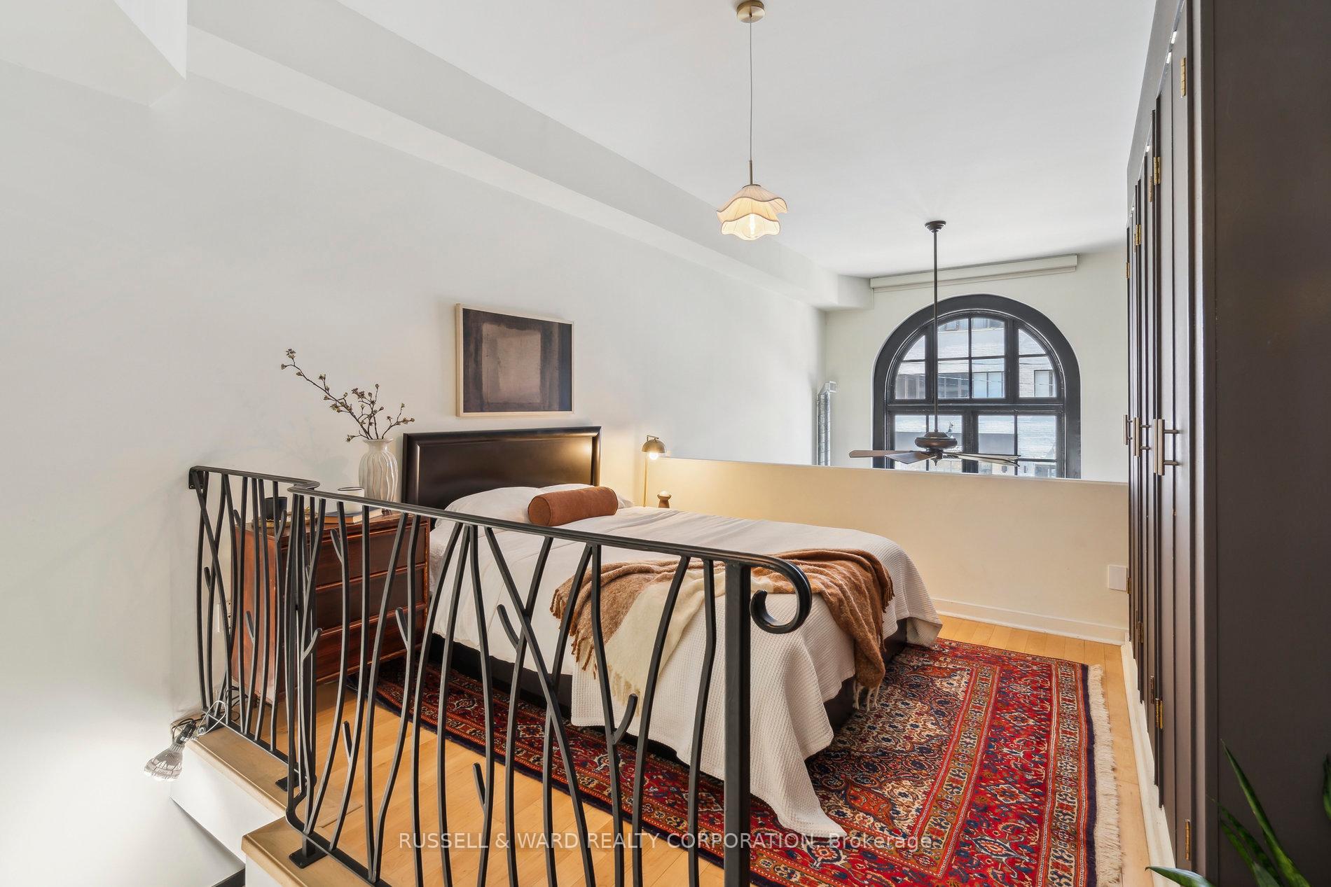 2 Bedrooms Condo at 394 Euclid,  Toronto For sale