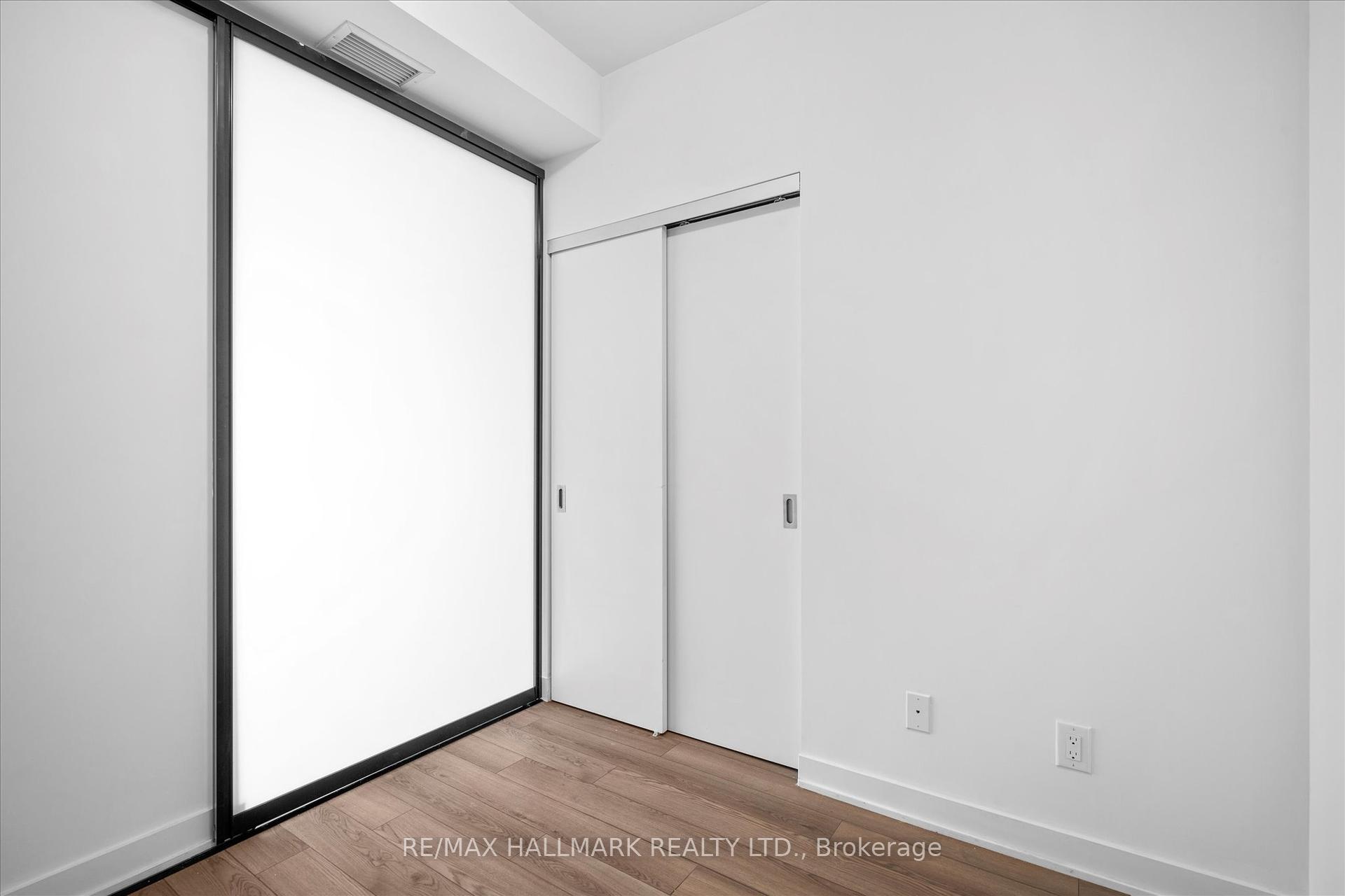 2 Bedrooms Condo at 2799 Kingston, Toronto For sale